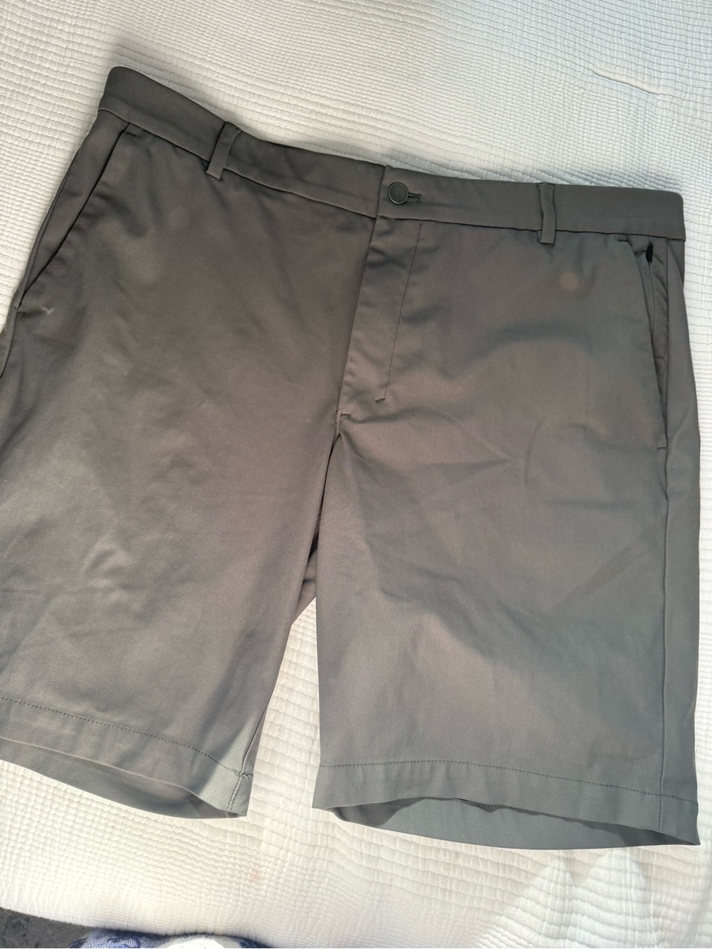 Men's Classic Performance Shorts - olive green